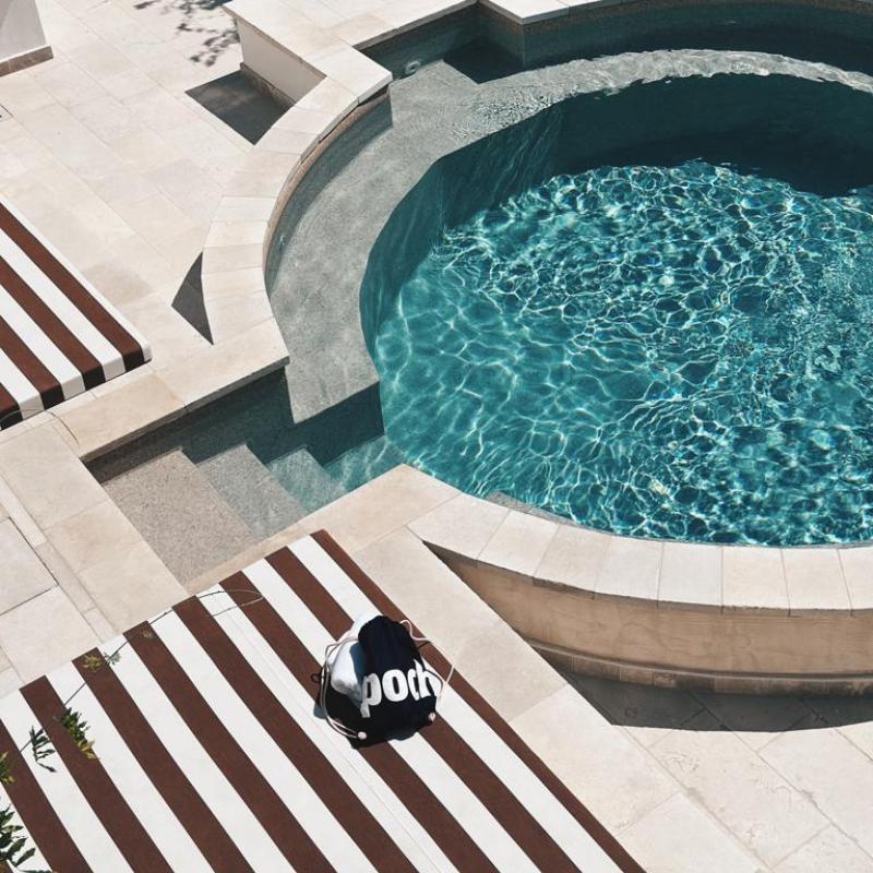 BEACH HOLIDAY EDIT