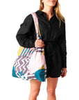 Packable Shopper - abstract